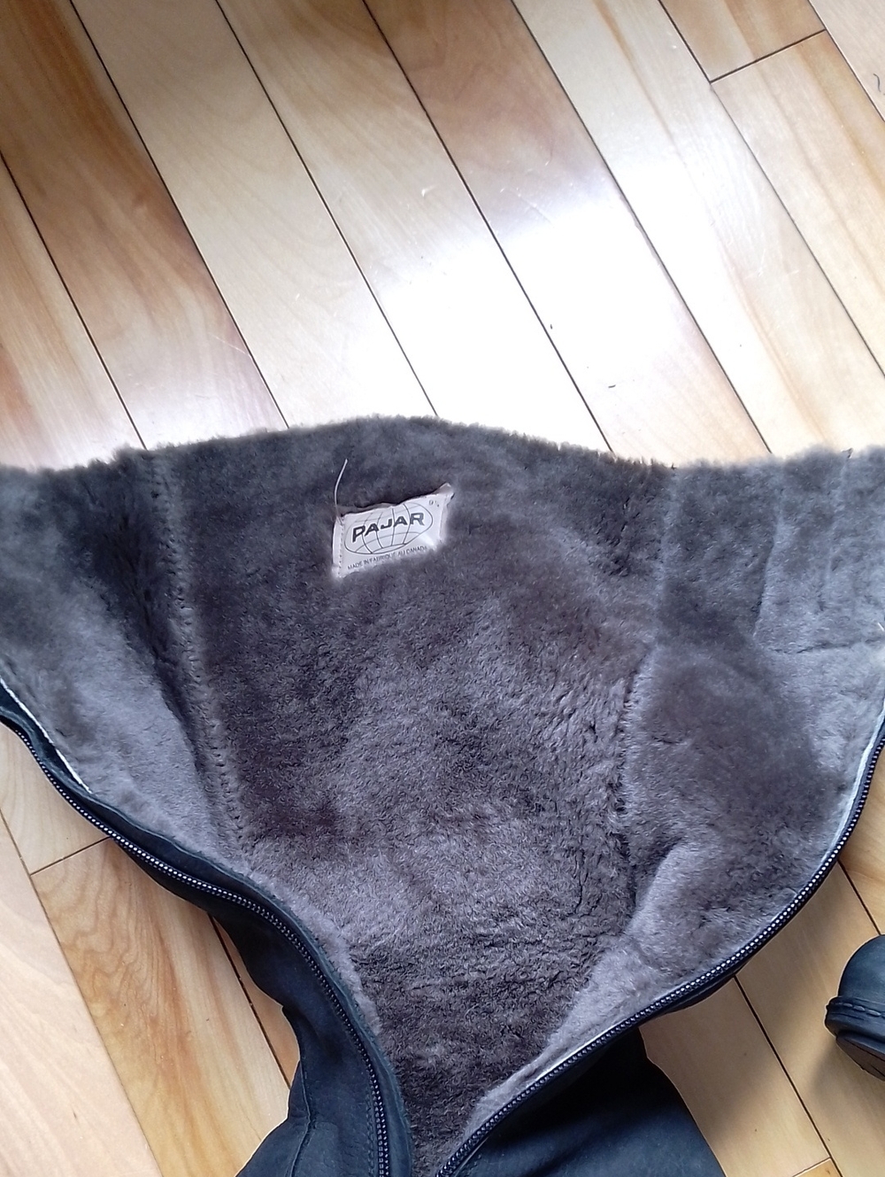 Pajar Genuine Leather Shearling Winter Boots - Picture 5 of 8